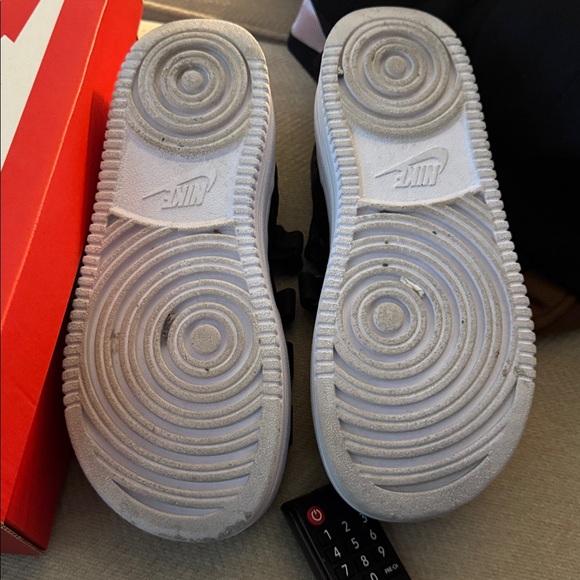 Nike Icon Classic Women’s Sandals Size 7 Gently Worn - Picture 9 of 10